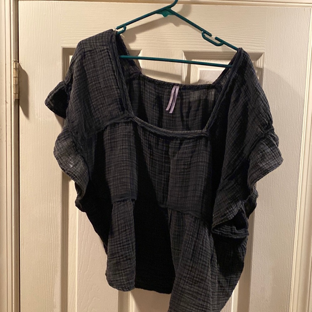Black shirt